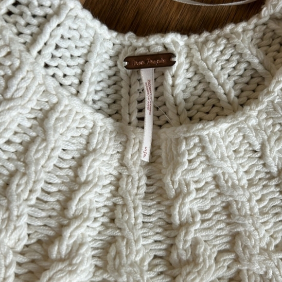 ❗SOLD❗NWT S FREE PEOPLE White Sandre Sweater - Picture 7 of 7